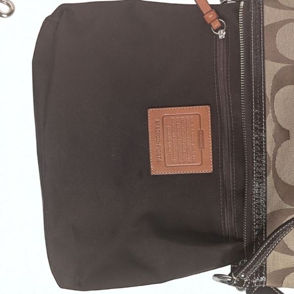 Authentic COACH F13674 Signature Crossbody Shoulder Bag Brown Canvas Leather - Picture 9 of 15